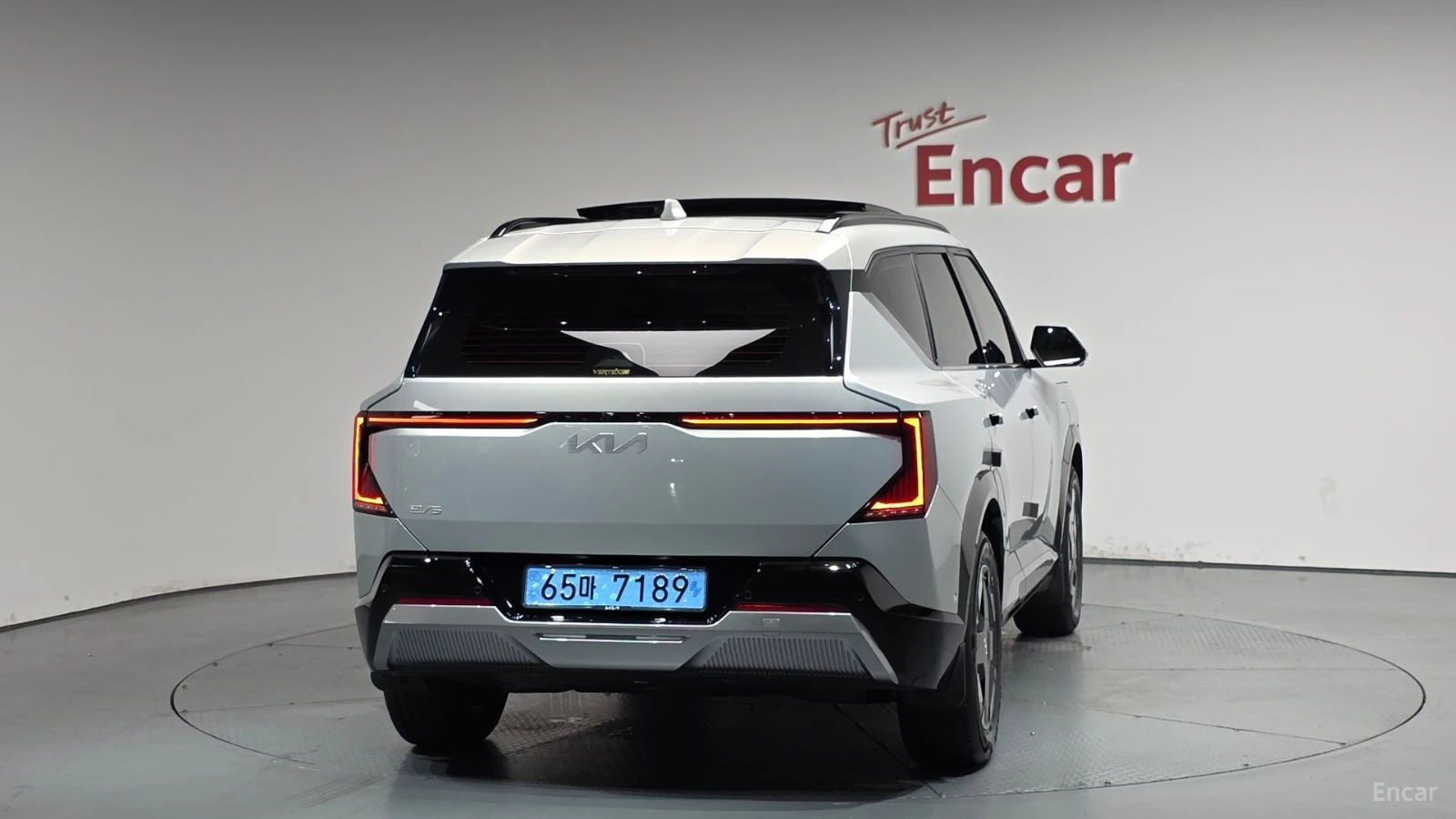 Kia EV5 EARTH FWD | 218HP| PANO| 360| HK| ACC, снимка 4 - Автомобили и джипове - 56115101