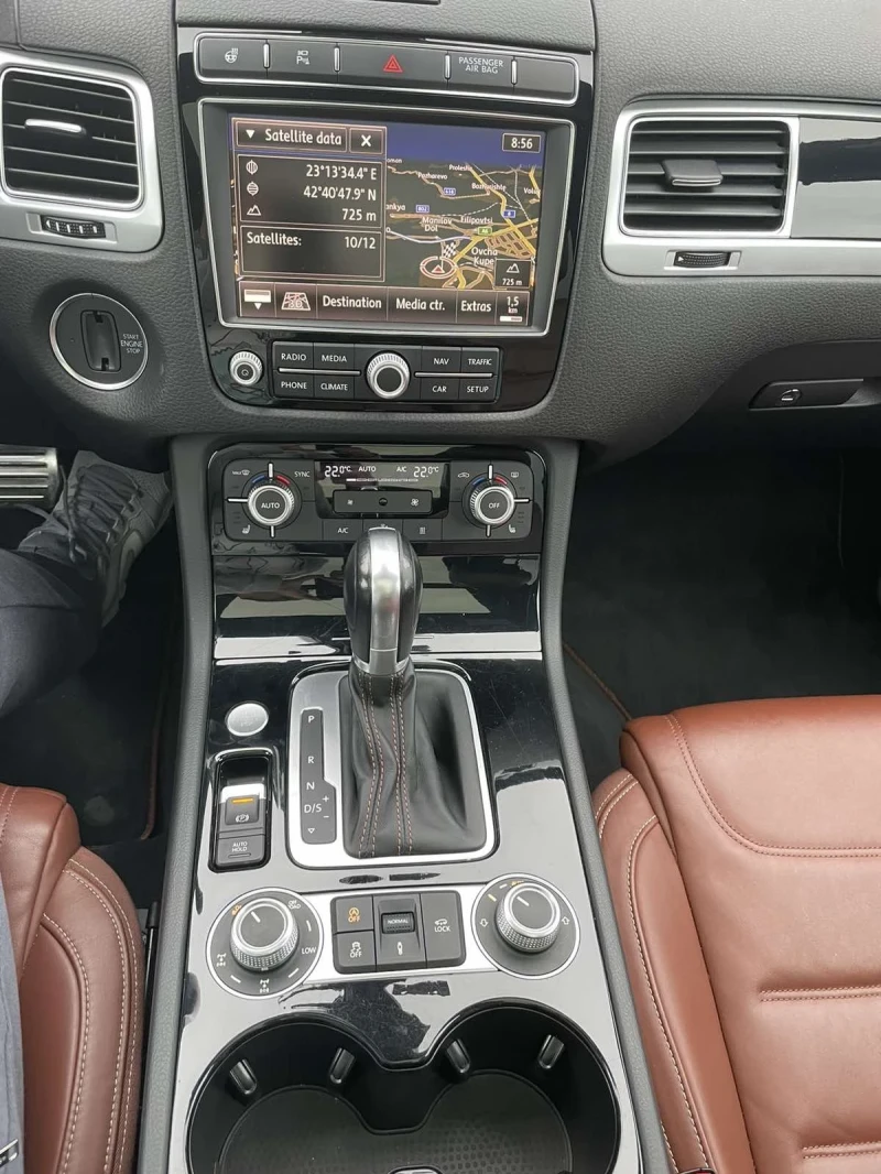 VW Touareg 3.0TDI 262 кс., снимка 6 - Автомобили и джипове - 50651792