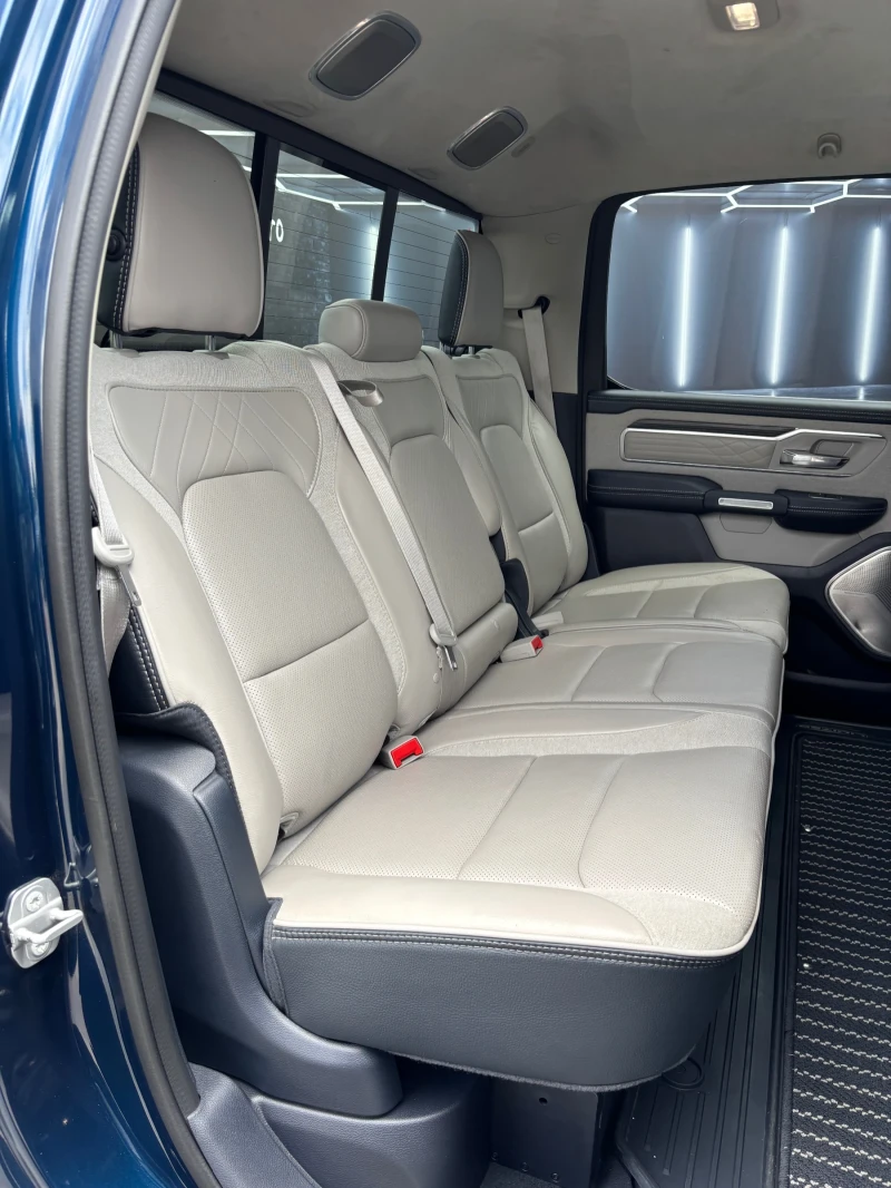 Dodge RAM 1500 5.7i HEMI E-TORQUE GAZ, снимка 14 - Автомобили и джипове - 51187294