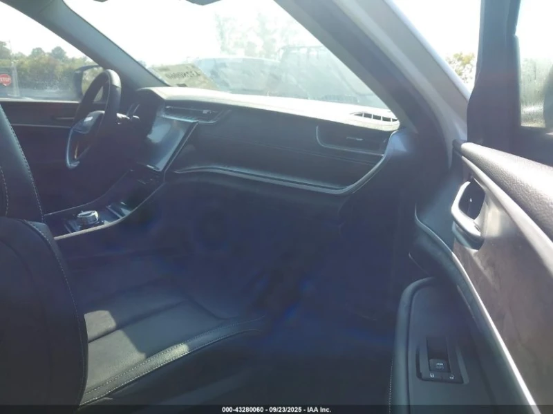 Jeep Grand cherokee 3.6L V-6 DOHC, VVT, 293HP 4X4 Drive, снимка 9 - Автомобили и джипове - 53444513