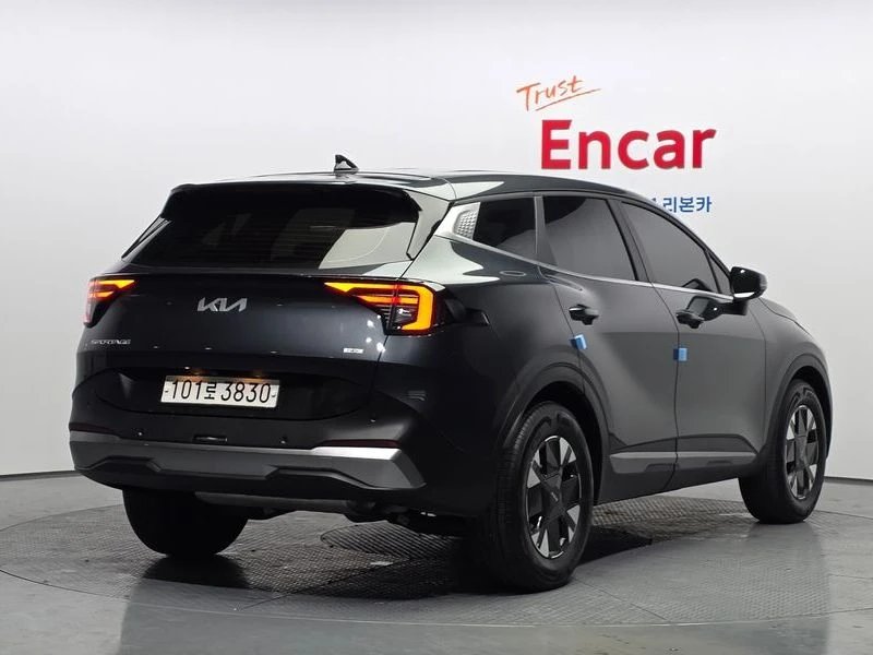 Kia Sportage HEV 1.6 2WD| 226к.с.| ВКЛ.ТЕХНОТЕСТ, снимка 2 - Автомобили и джипове - 55624473