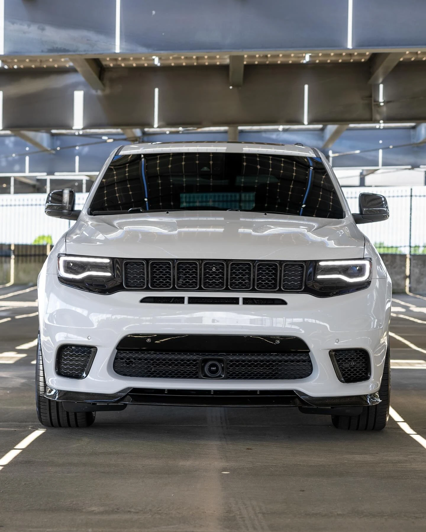 Jeep Cherokee Trackhawk  - [1] 