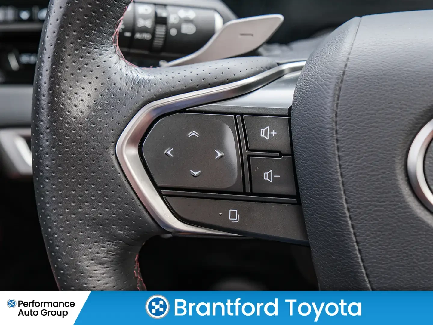 Lexus RX 500h F SPORT/LANE ASSIST/KEYLESS/ПОДГРЕВ/ОБДУХВАНЕ - изображение 9