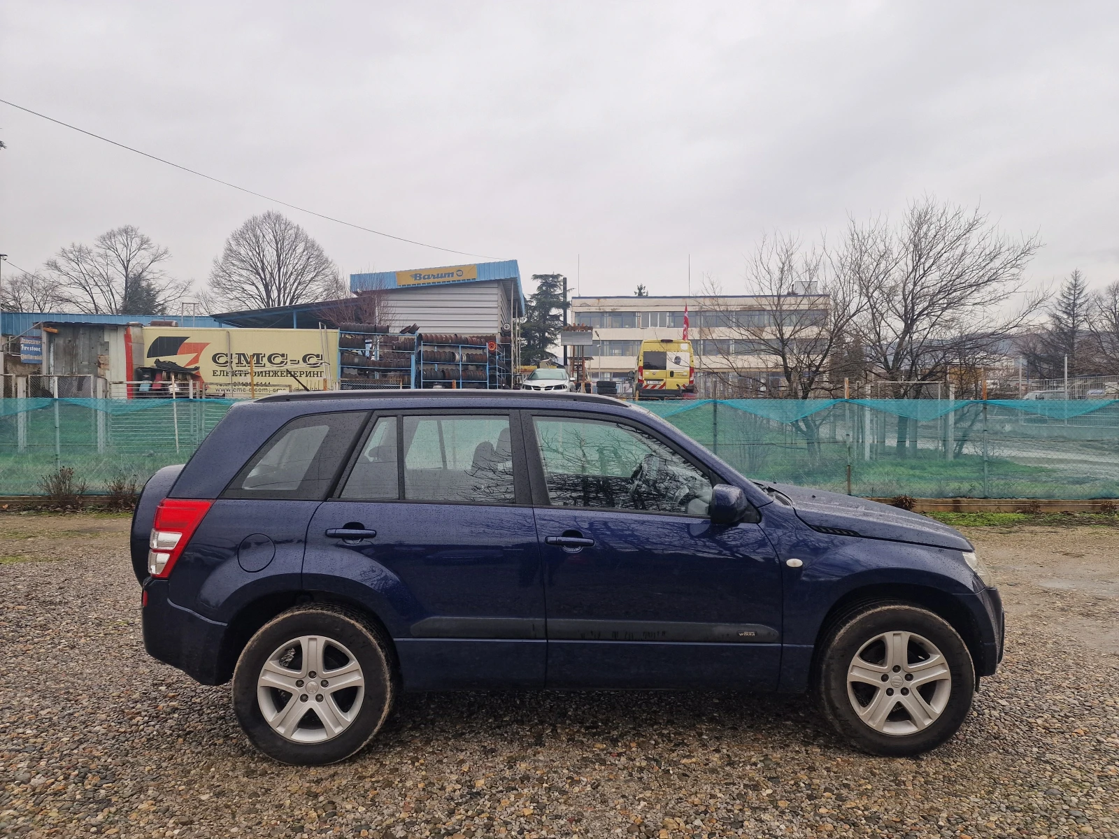 Suzuki Grand vitara AUTOMATIC 4X4 - изображение 4