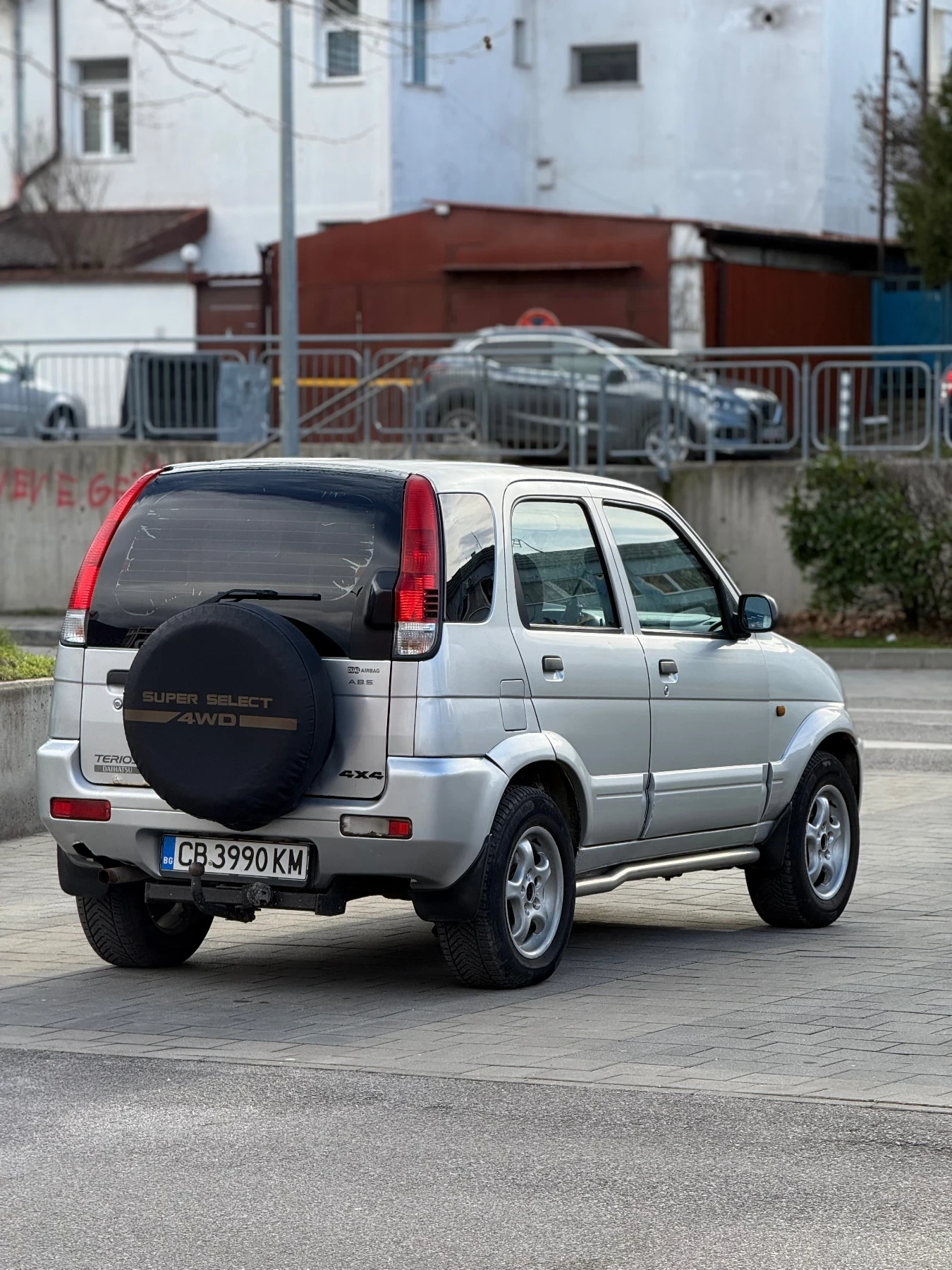 Daihatsu Terios 1.3 4X4 Газ Автоматик - изображение 5