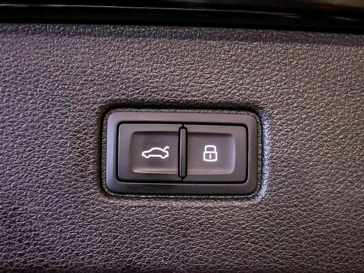 Audi Q7 quattro Progressiv  CARFAX | Mobile.bg � ����������� 16