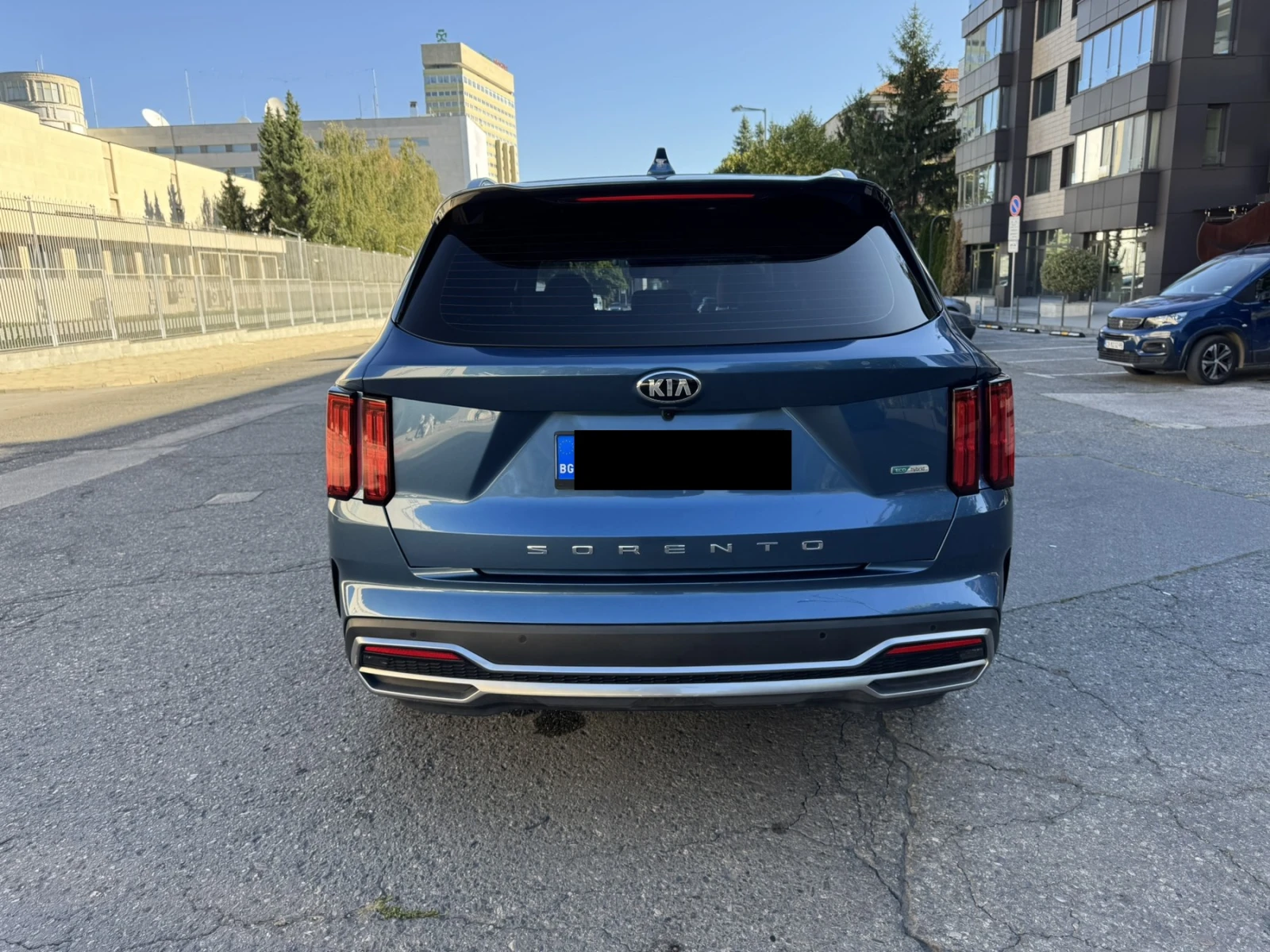Kia Sorento 1.6 Т-GDI Hybrid Platinum, снимка 4 - Автомобили и джипове - 54202946