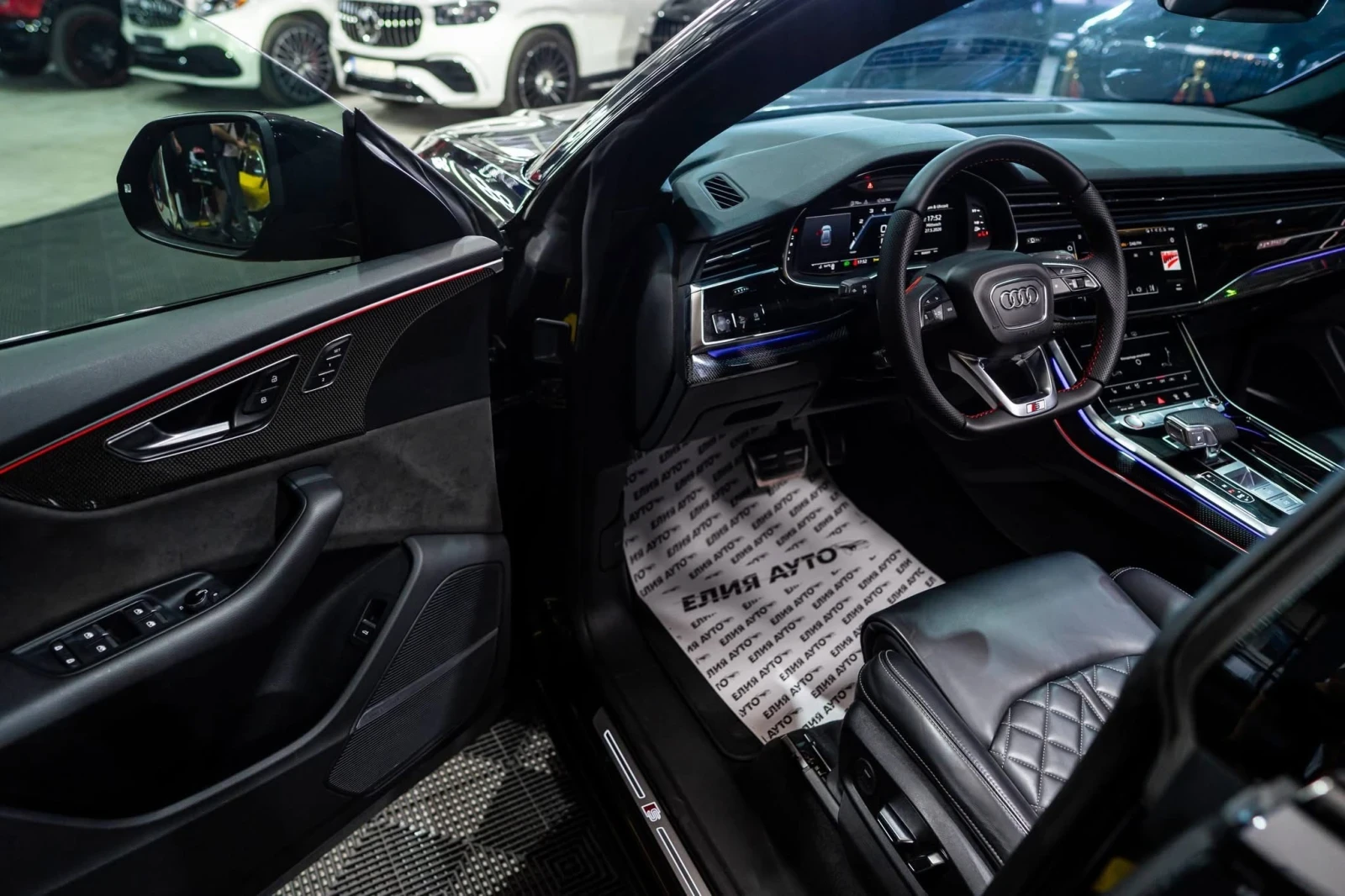 Audi SQ8 4.0D MATRIX CARBON ПАНО B&O ЛИЗИНГ 100%, снимка 11 - Автомобили и джипове - 54699442