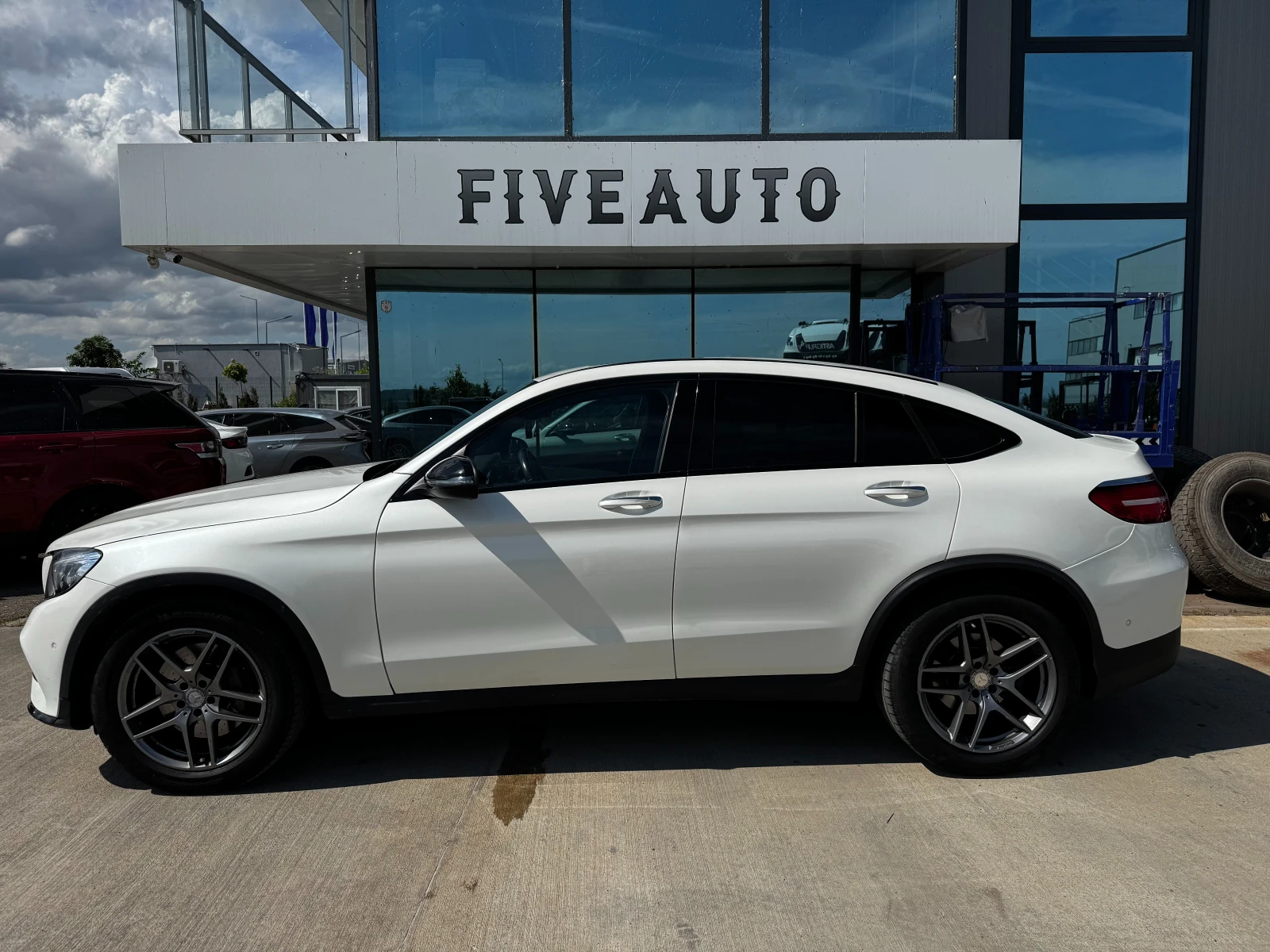 Mercedes-Benz GLC 250 D / COUPE / HUD / 360 / Lane assist / , снимка 4 - Автомобили и джипове - 55006218