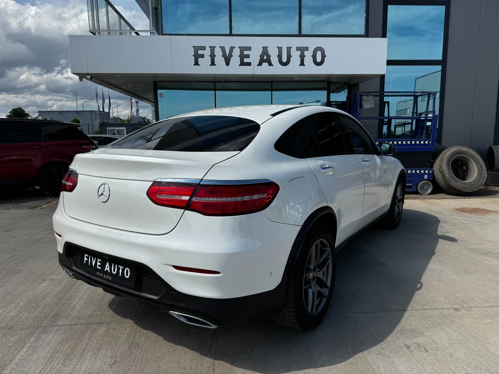 Mercedes-Benz GLC 250 D / COUPE / HUD / 360 / Lane assist / , снимка 7 - Автомобили и джипове - 55006218
