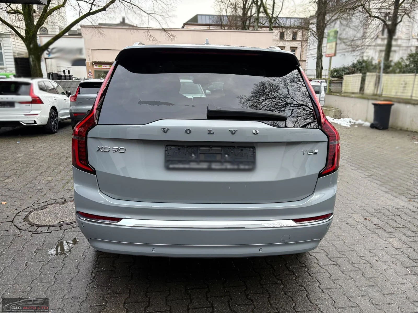 Volvo Xc90 T8/PLUS-BRIGHT/455HP/AWD/7S/360/PANO/HUD/H&K/687q, снимка 4 - Автомобили и джипове - 56019097