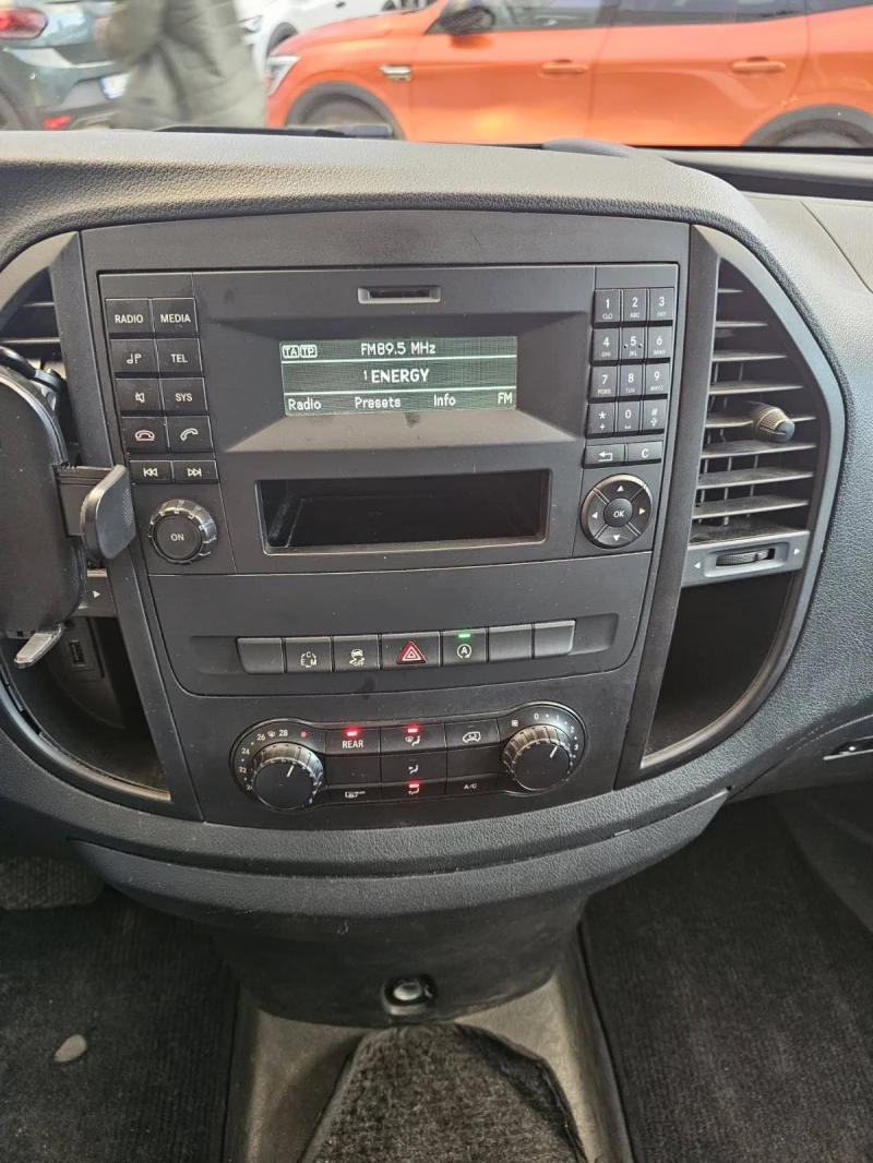 Mercedes-Benz Vito 2.2, снимка 9 - Бусове и автобуси - 52584688