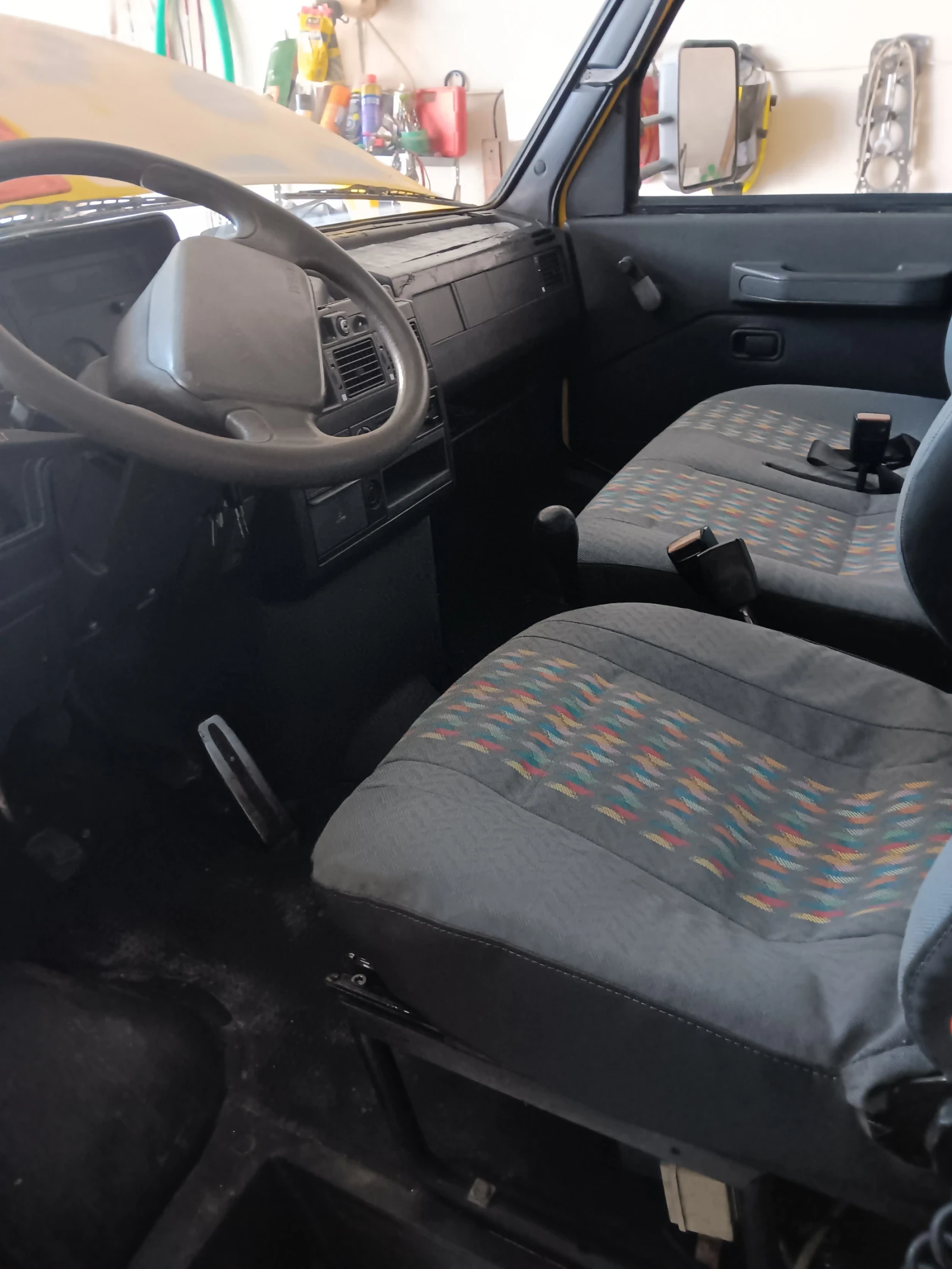 Iveco 35C9 Тристранен самосвал  - изображение 4