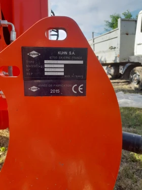      KUHN PLANTER3M