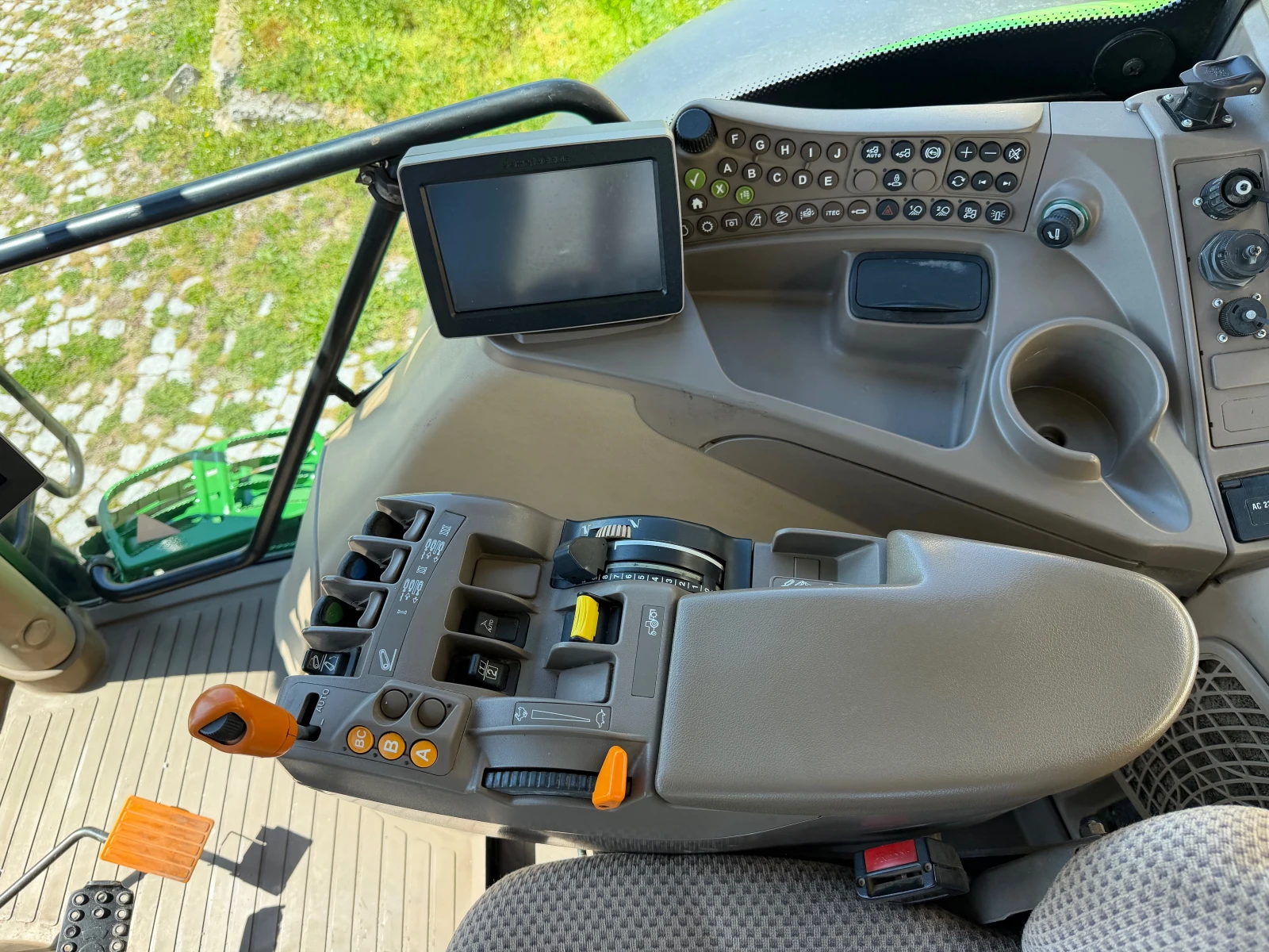 Трактор John Deere 6190R НАВИГАЦИЯ ЛИЗИНГ, снимка 14 - Селскостопанска техника - 53020602