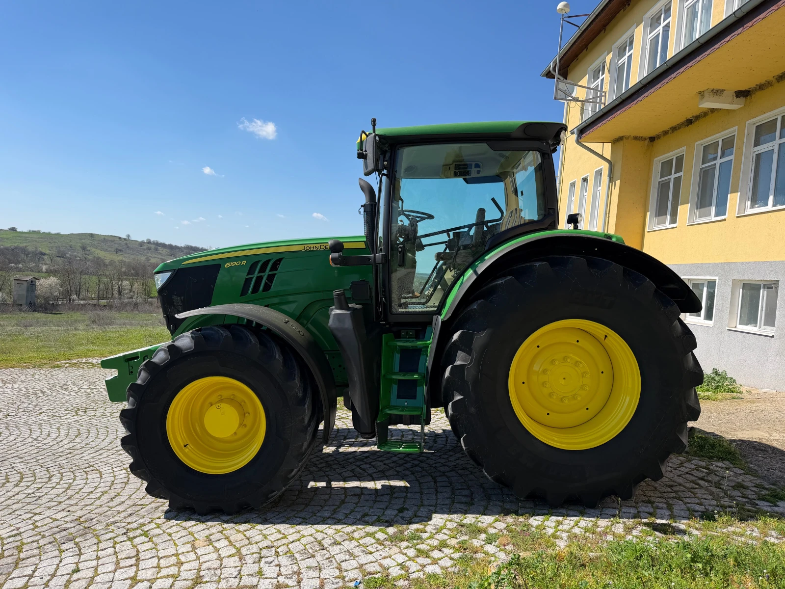 Трактор John Deere 6190R НАВИГАЦИЯ ЛИЗИНГ, снимка 4 - Селскостопанска техника - 53020602