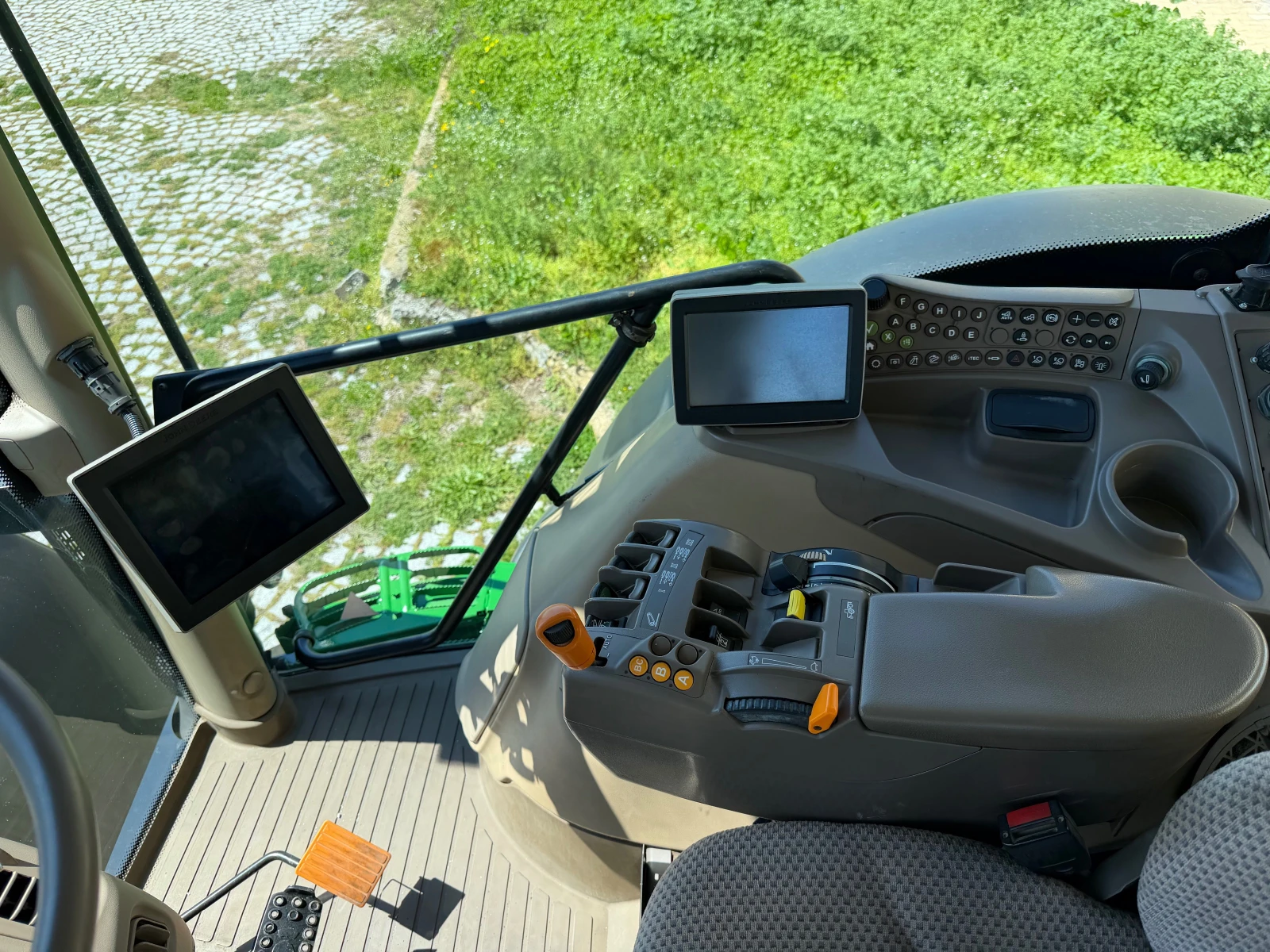 Трактор John Deere 6190R НАВИГАЦИЯ ЛИЗИНГ, снимка 13 - Селскостопанска техника - 53020602