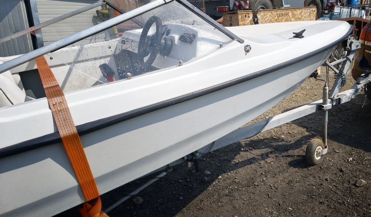 Лодка Yamaha, снимка 3 - Воден транспорт - 56353713