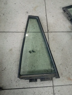 стъкло задно ляво триъгълно Тойота Рав4 2.2