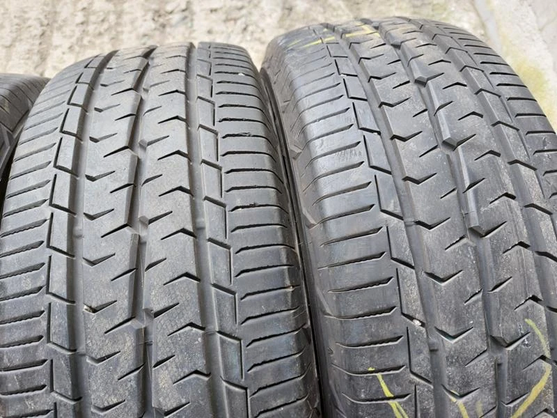 Гуми Летни 235/65R16, снимка 3 - Гуми и джанти - 36287659