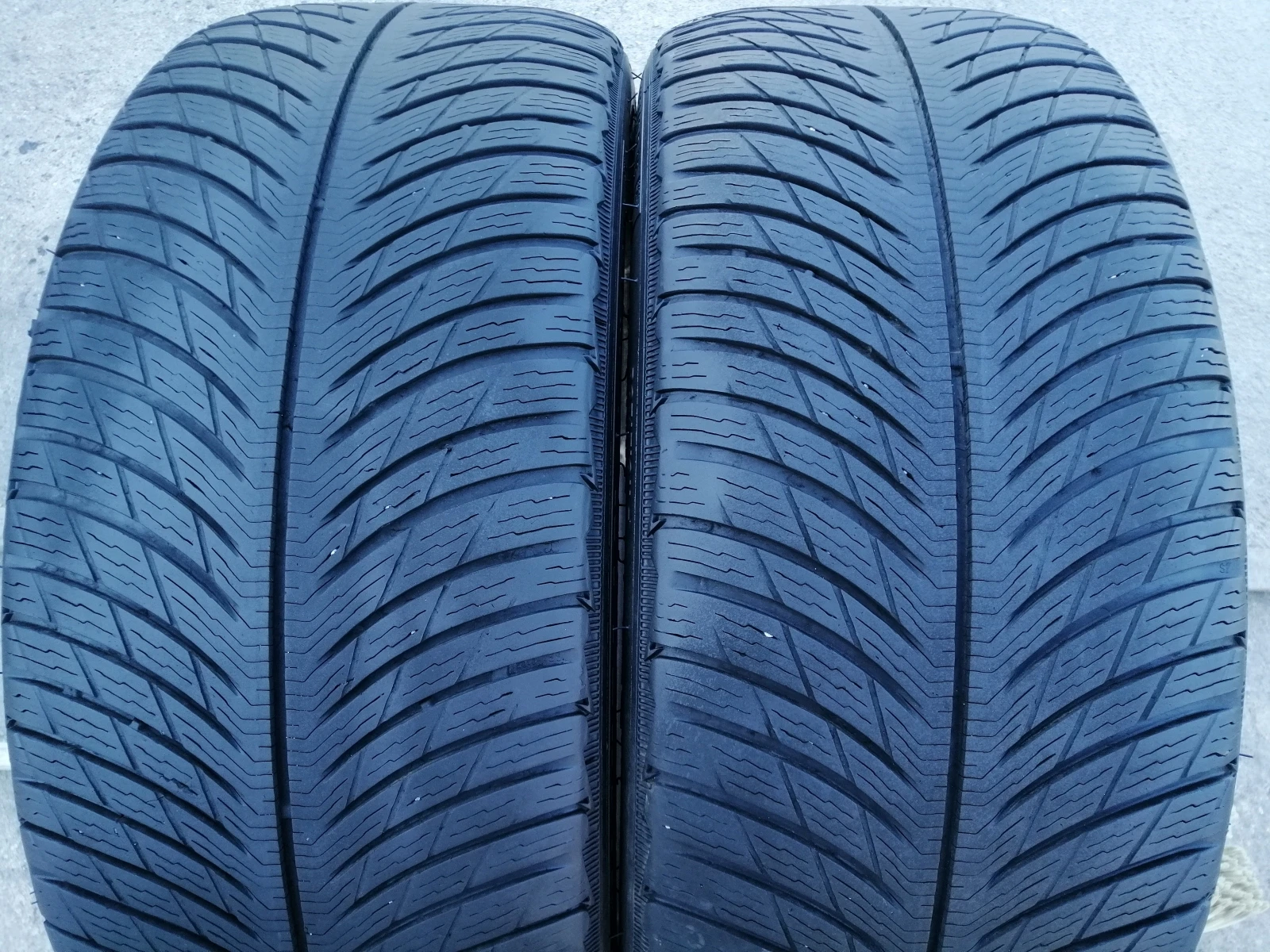  225/40R18 | Mobile.bg   1