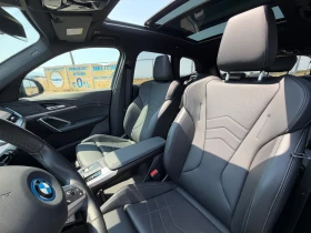 BMW iX1 xDrive30 * НАЛИЧНА* 4x4* LED* M Sport* PANO* , снимка 10
