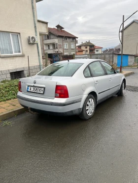VW Passat - 1100 € / 2151.41 лв. - 12556119 3
