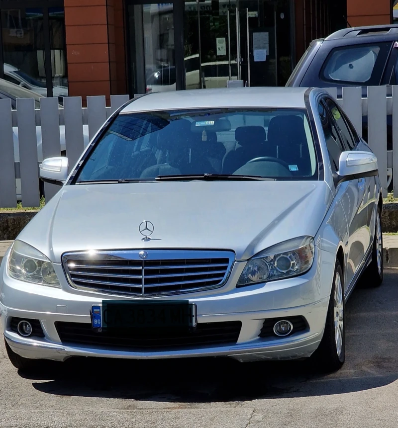 Mercedes-Benz C 220, снимка 1 - Автомобили и джипове - 47524628