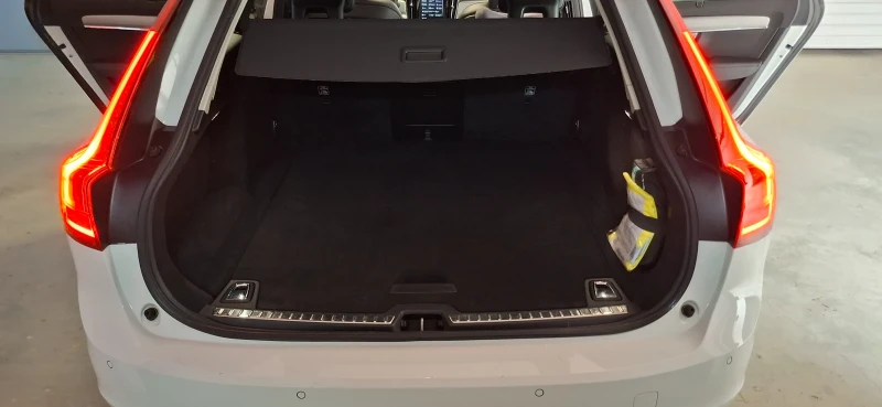 Volvo V90, снимка 4 - Автомобили и джипове - 51163075