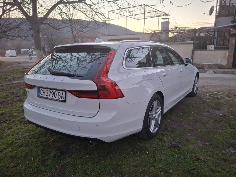 Volvo V90, снимка 4 - Автомобили и джипове - 51163075