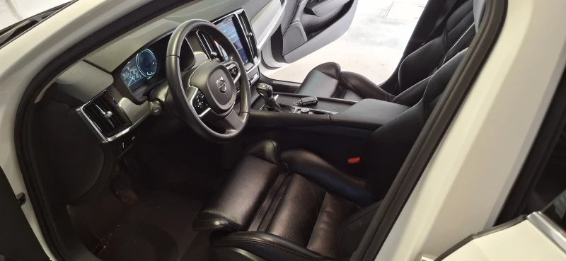 Volvo V90, снимка 8 - Автомобили и джипове - 51163075