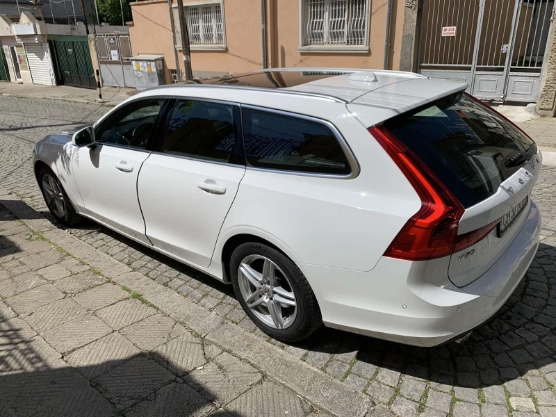 Volvo V90, снимка 3 - Автомобили и джипове - 47407764