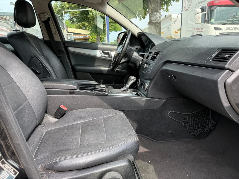 Mercedes-Benz C 220 OM646/AVTOMAT/KOJA/NAVI, снимка 10 - Автомобили и джипове - 50734056