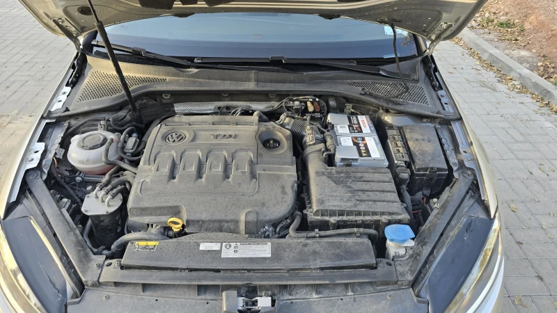 VW Golf 1.6Tdi 80Хил.км, снимка 10 - Автомобили и джипове - 52479180