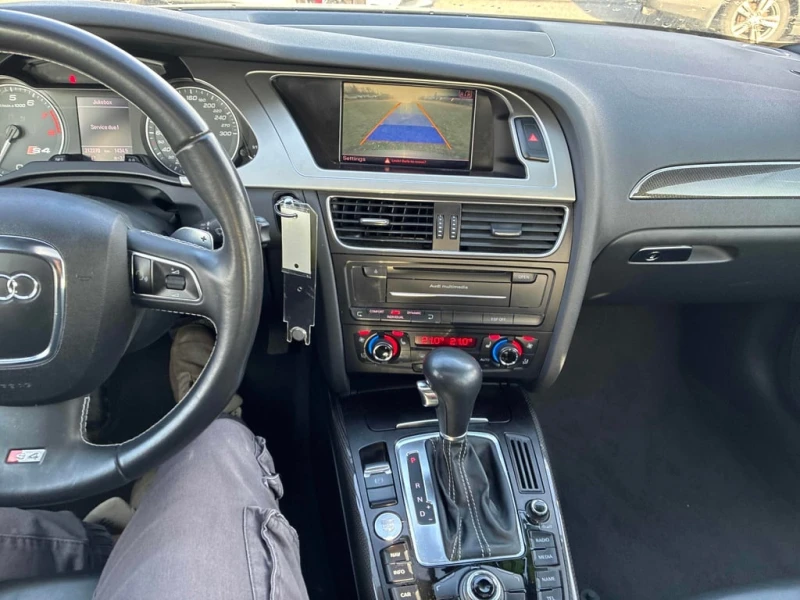 Audi S4 * 4dr Sdn S tronic * CARFAX * БЕЗ ПЪРВОНАЧАЛНА ВНО, снимка 9 - Автомобили и джипове - 53197716