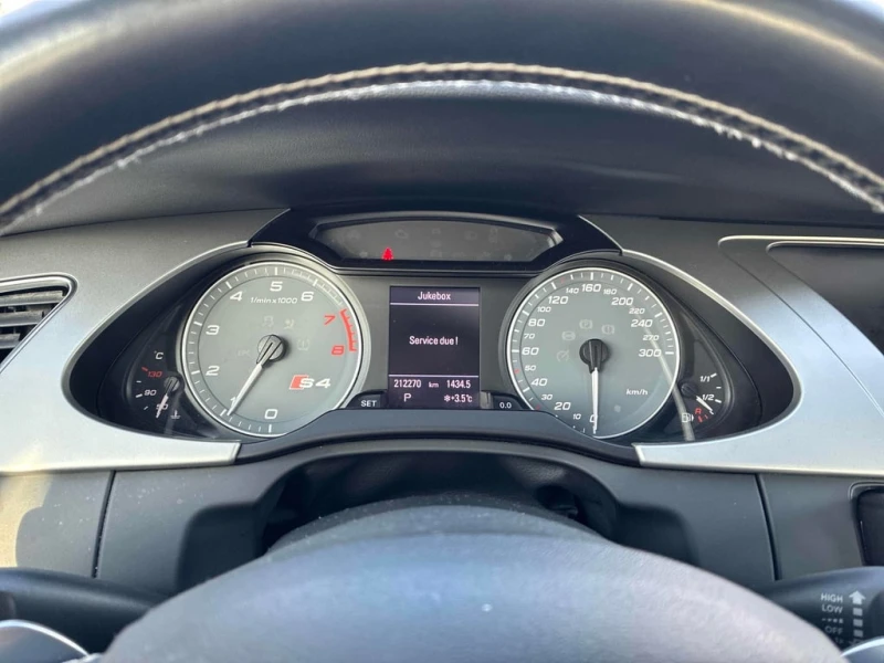 Audi S4 * 4dr Sdn S tronic * CARFAX * БЕЗ ПЪРВОНАЧАЛНА ВНО, снимка 8 - Автомобили и джипове - 53197716