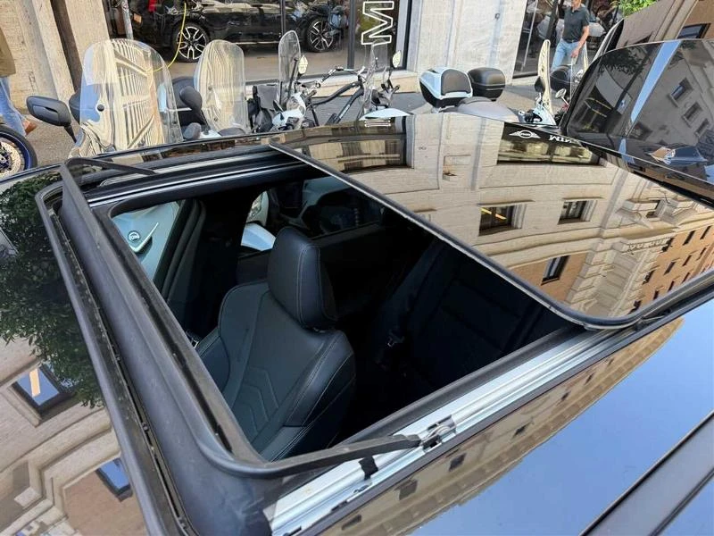 BMW iX1 eDrive30 4x4 Mpack PANO , снимка 15 - Автомобили и джипове - 54798106
