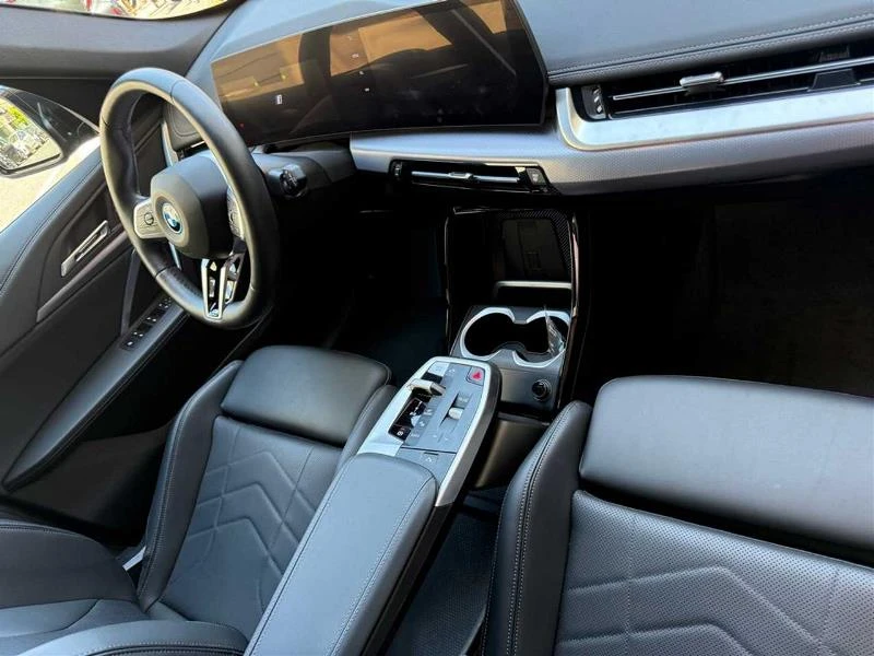 BMW iX1 eDrive30 4x4 Mpack PANO , снимка 10 - Автомобили и джипове - 54798106