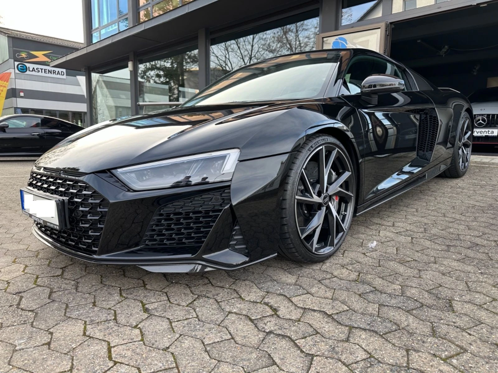 Audi R8 5.2 quattro, снимка 1