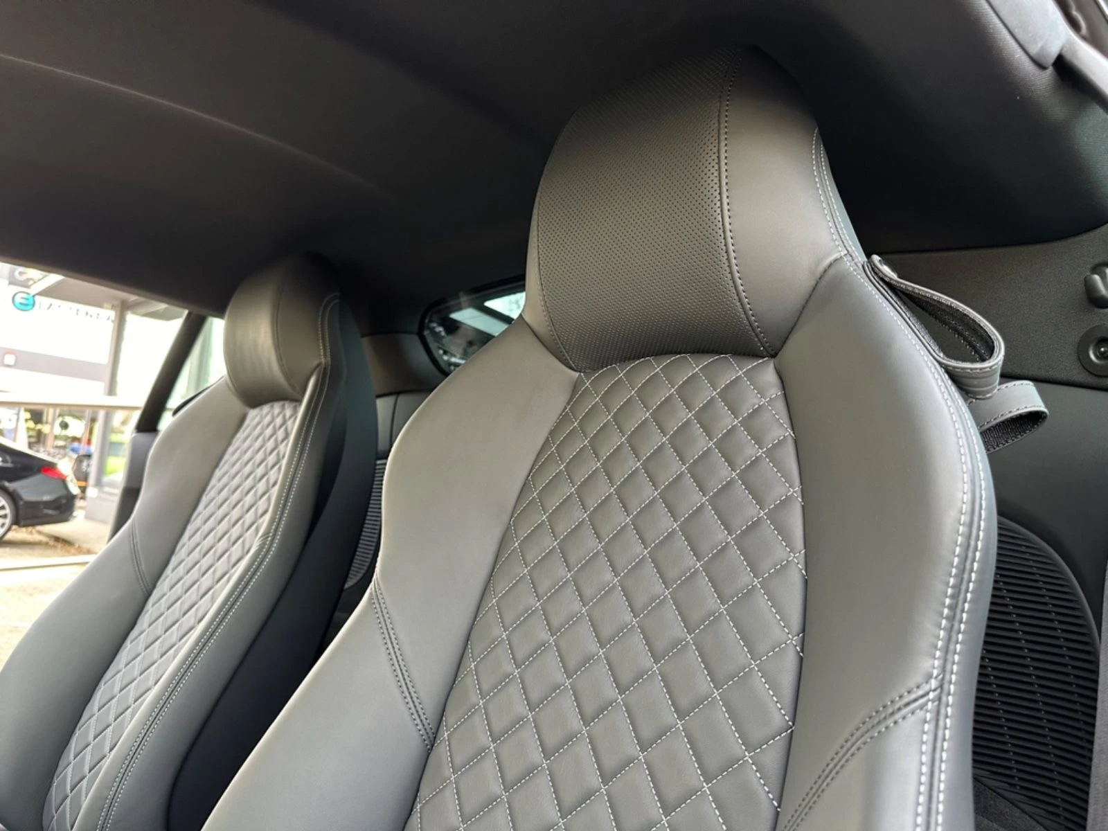 Audi R8 5.2 quattro | Mobile.bg — изображение 12