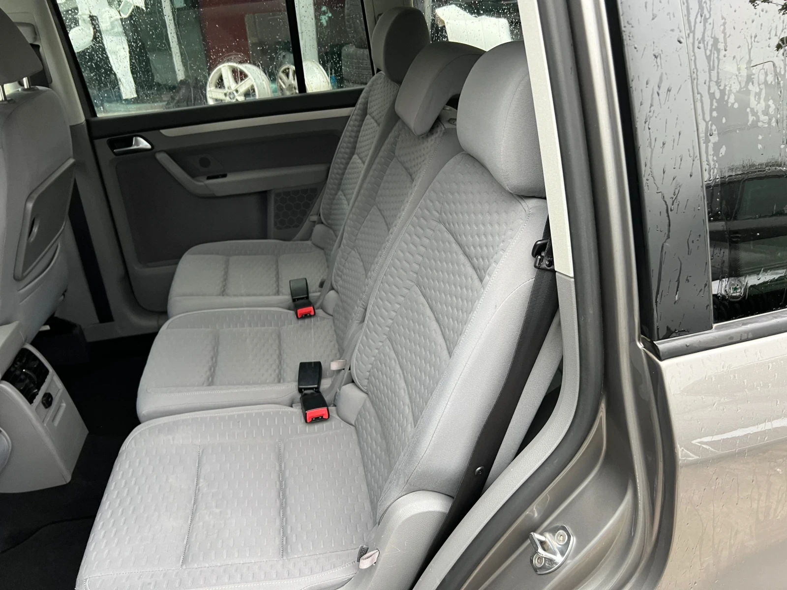 VW Touran 1.9TDI.105.6+ 1 - изображение 7