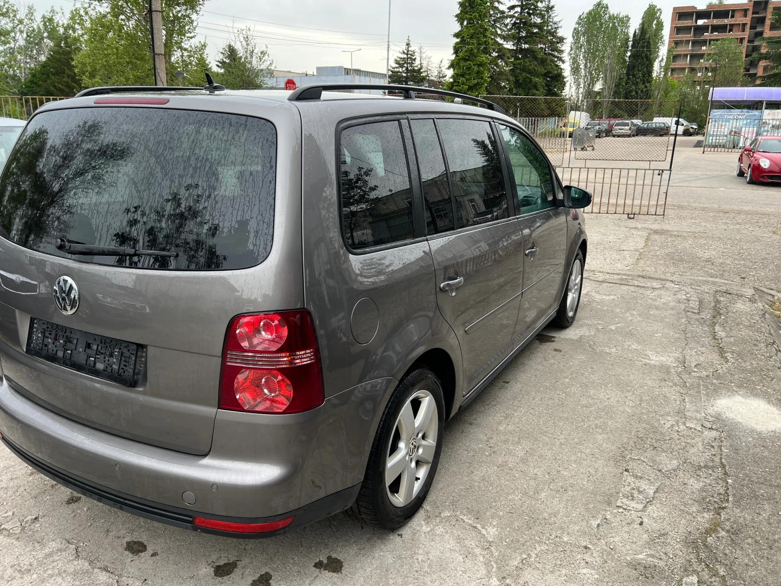 VW Touran 1.9TDI.105.6+ 1 - изображение 5