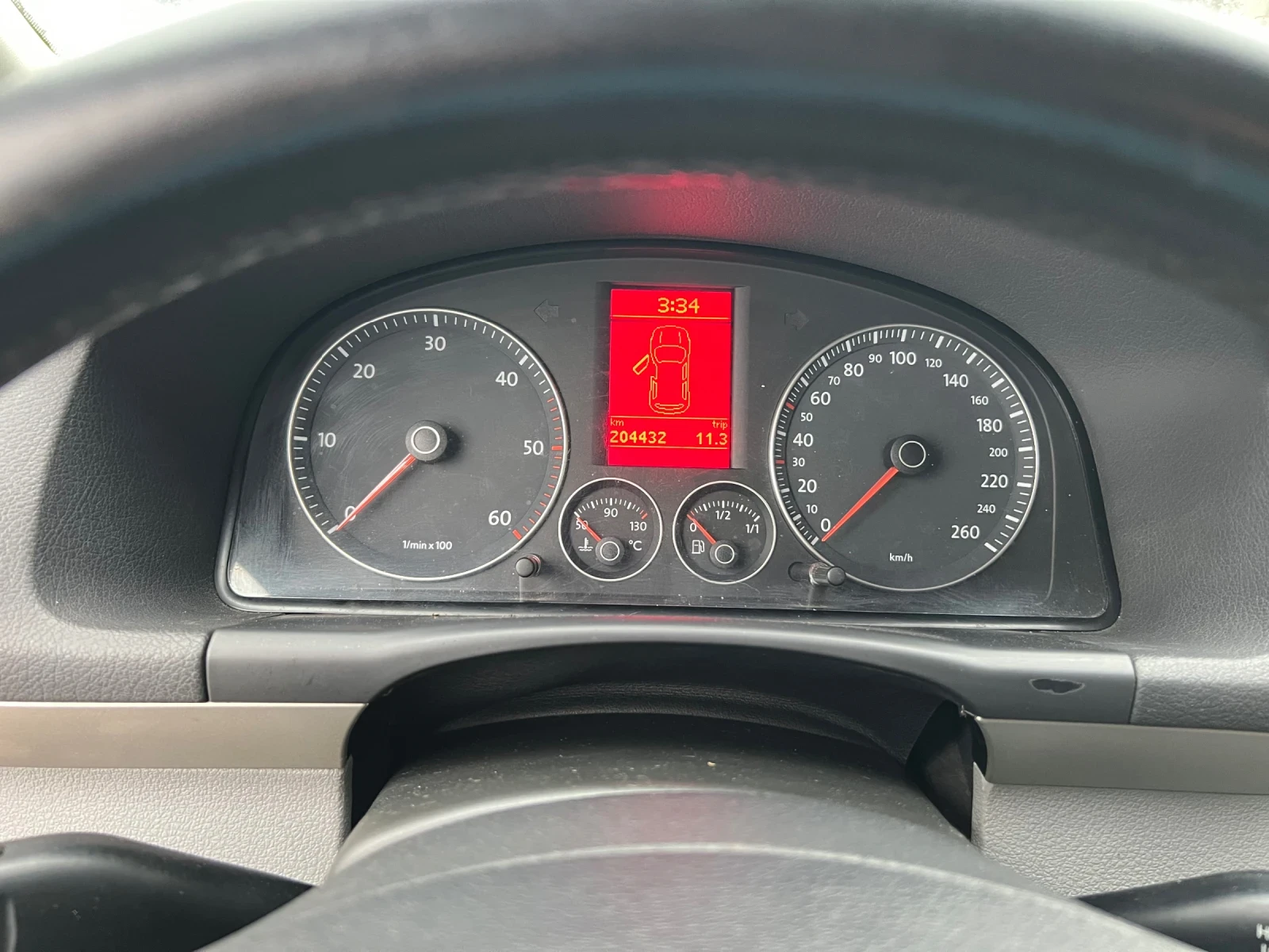 VW Touran 1.9TDI.105.6+ 1 - изображение 10