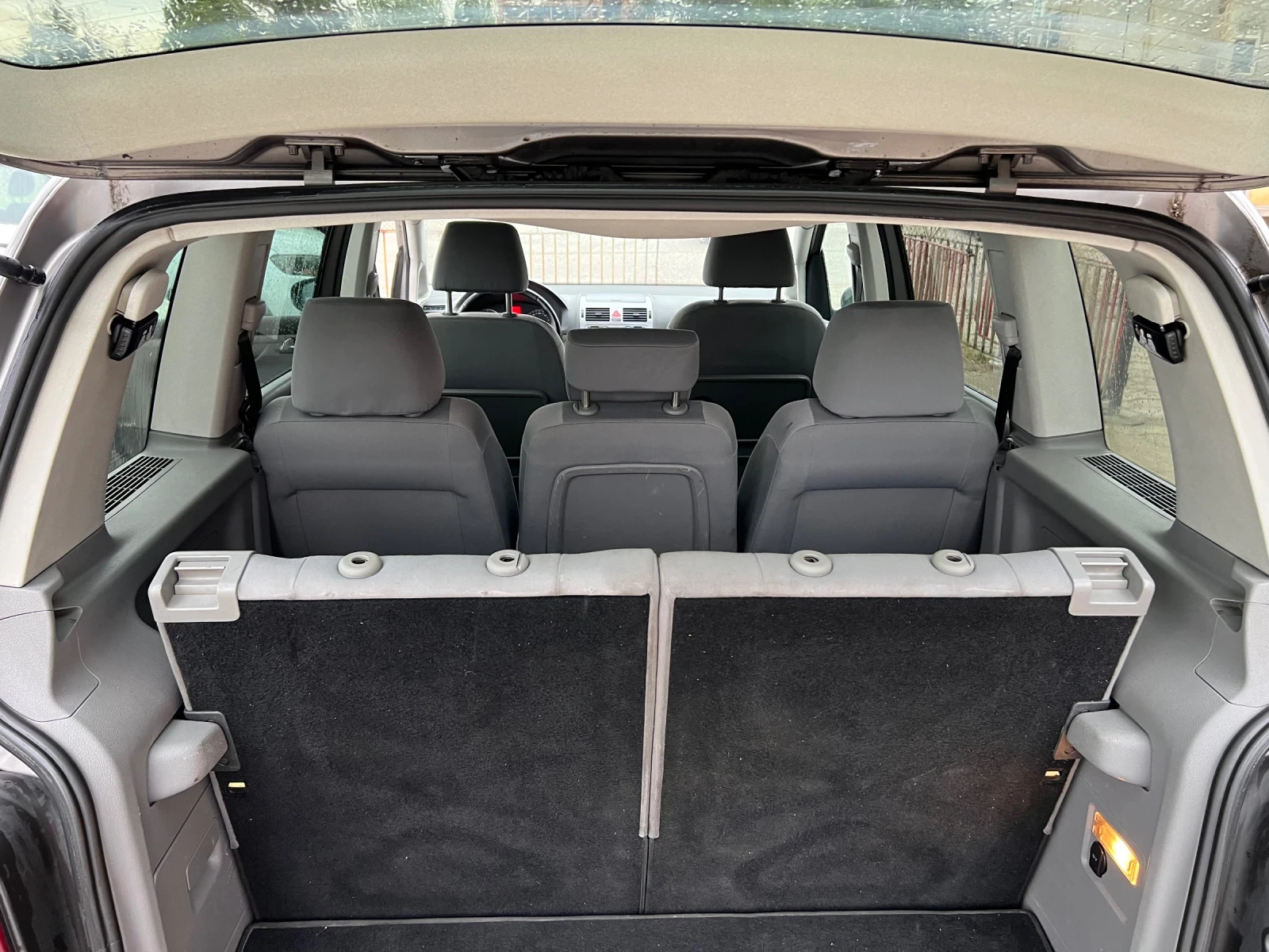 VW Touran 1.9TDI.105.6+ 1 - изображение 9