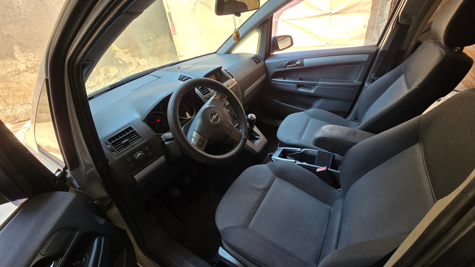 Opel Zafira  - изображение 5