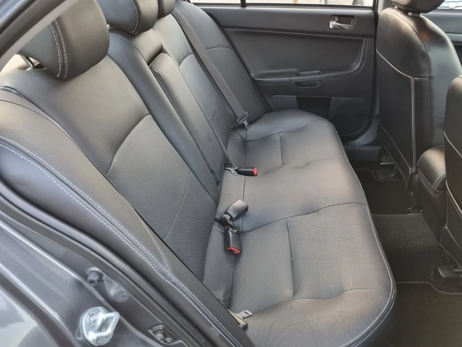 Mitsubishi Lancer 1.8i АВТОМАТ ШВЕЙЦАРИЯ - изображение 7