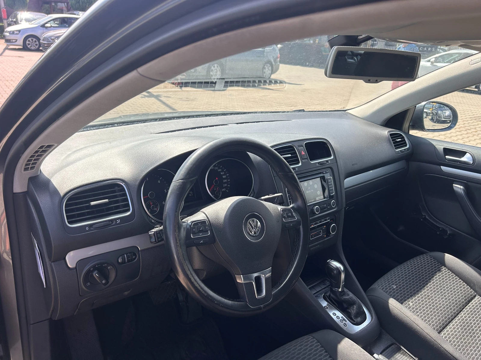 VW Golf 1.6TDI AVTOMAT/NAVI EURO 5 | Mobile.bg   11