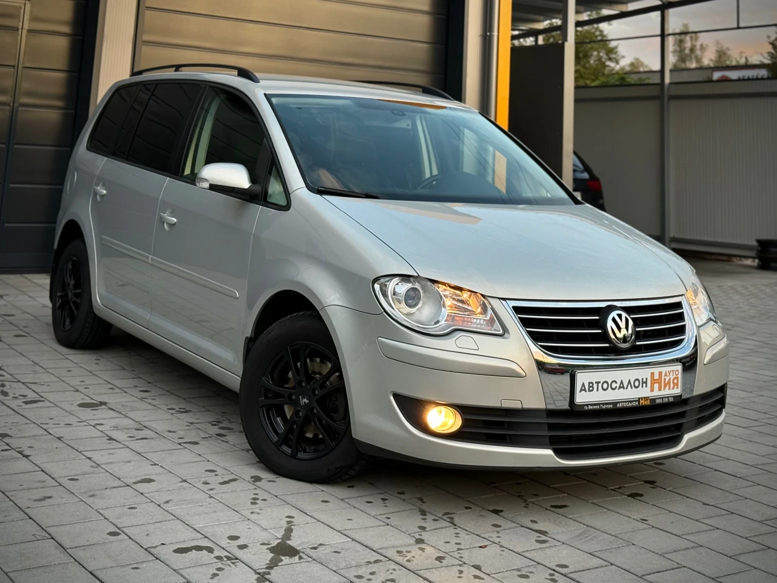 VW Touran 2.0TDI * Automat* NAVI* FaceLift*  - изображение 3
