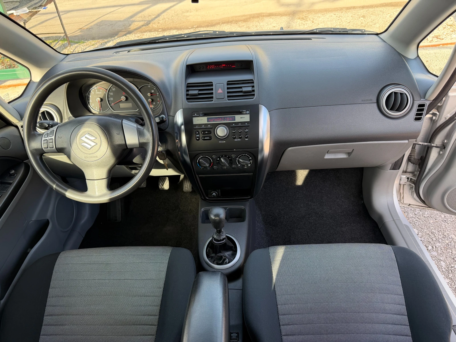 Suzuki SX4 1.6i 4x4 ITALIA | Mobile.bg � ����������� 8