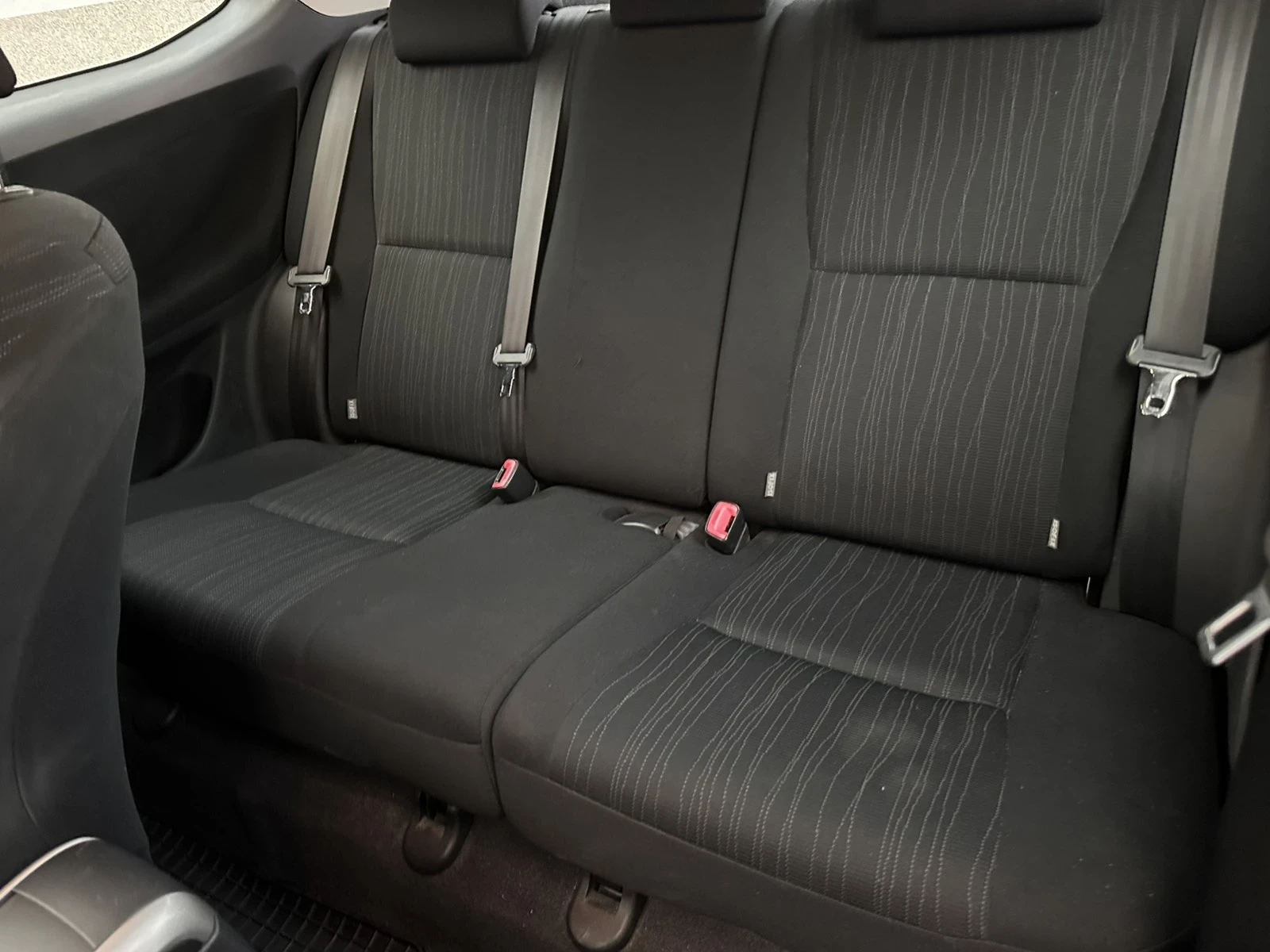 Toyota Auris 1.6 VVTI 124hp, LPG BRC, снимка 13 - Автомобили и джипове - 54084748